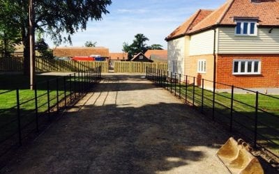 The trend for New Builds to use Parkland Fencing