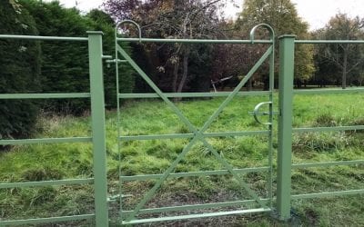 Estate Fencing Colour Options in Hertfordshire